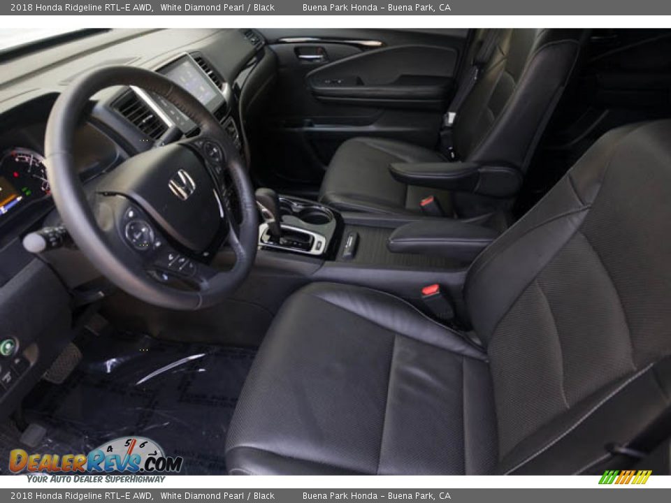 Front Seat of 2018 Honda Ridgeline RTL-E AWD Photo #3