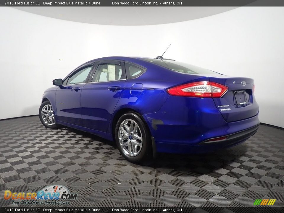 2013 Ford Fusion SE Deep Impact Blue Metallic / Dune Photo #10