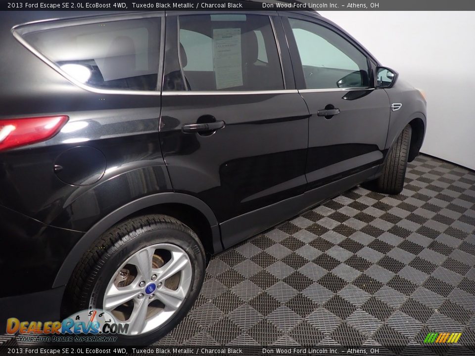 2013 Ford Escape SE 2.0L EcoBoost 4WD Tuxedo Black Metallic / Charcoal Black Photo #21