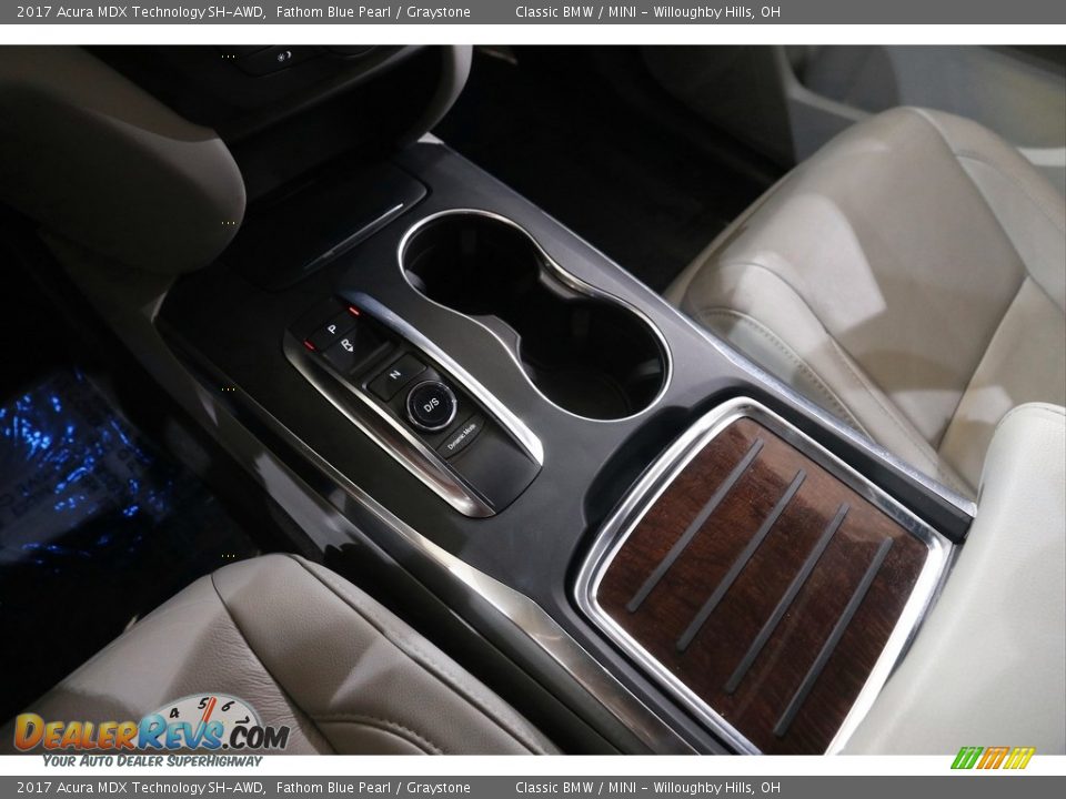 Controls of 2017 Acura MDX Technology SH-AWD Photo #15