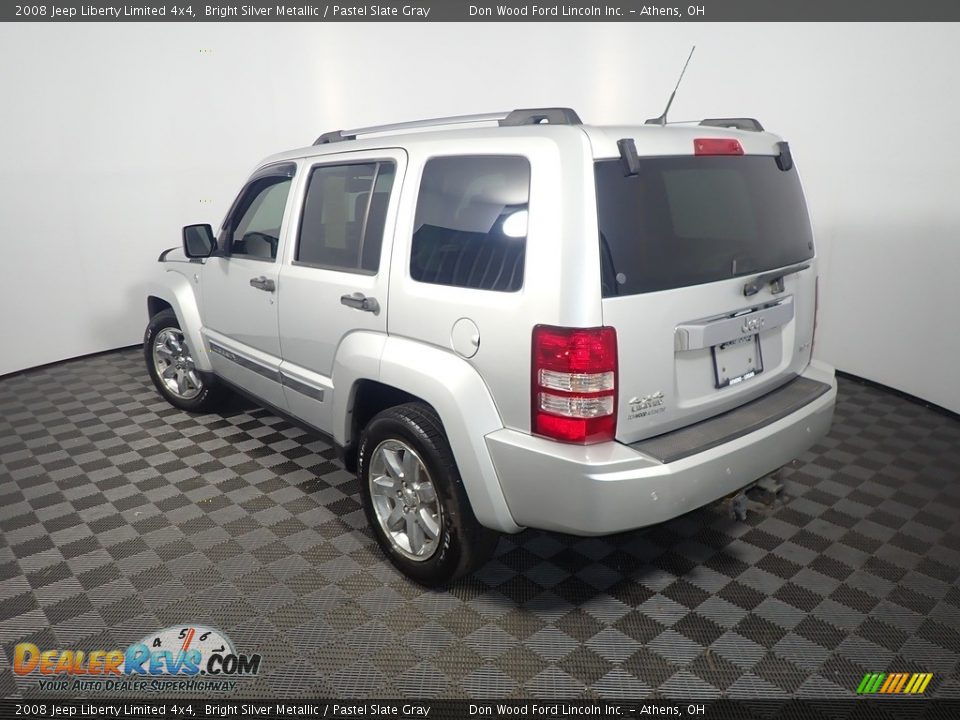 2008 Jeep Liberty Limited 4x4 Bright Silver Metallic / Pastel Slate Gray Photo #12