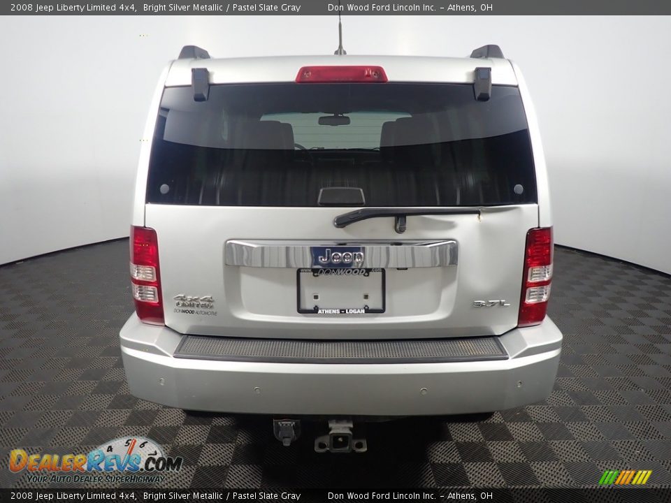 2008 Jeep Liberty Limited 4x4 Bright Silver Metallic / Pastel Slate Gray Photo #13