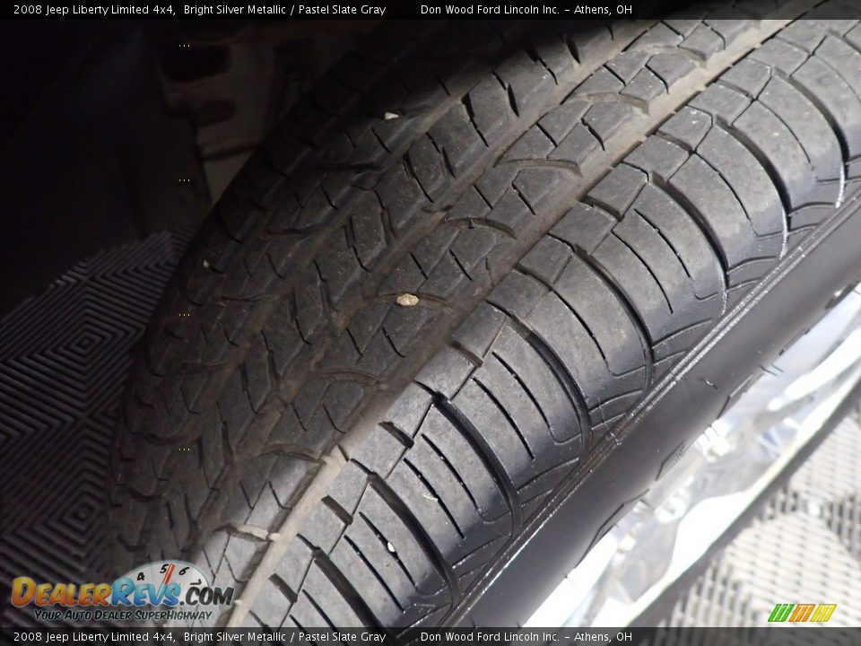 2008 Jeep Liberty Limited 4x4 Bright Silver Metallic / Pastel Slate Gray Photo #33