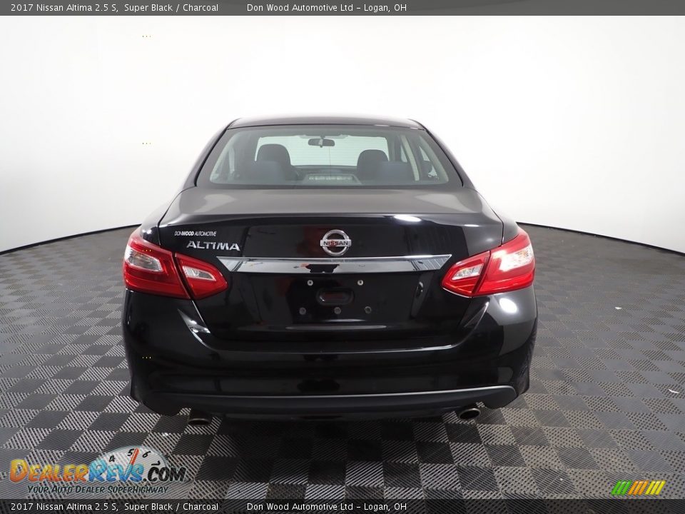 2017 Nissan Altima 2.5 S Super Black / Charcoal Photo #7