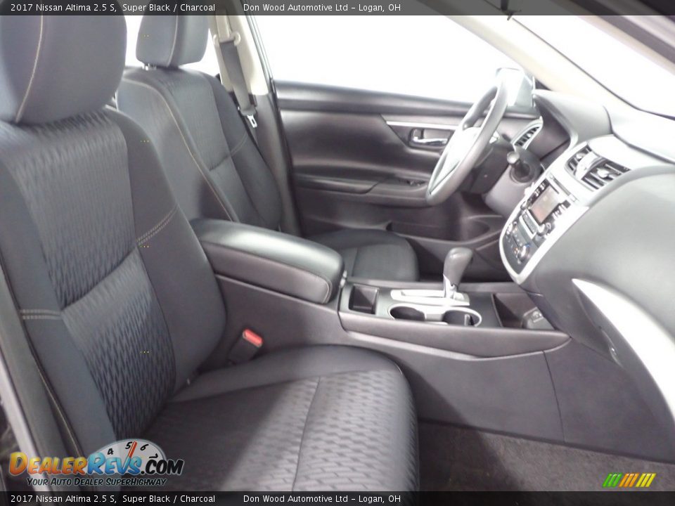 2017 Nissan Altima 2.5 S Super Black / Charcoal Photo #26