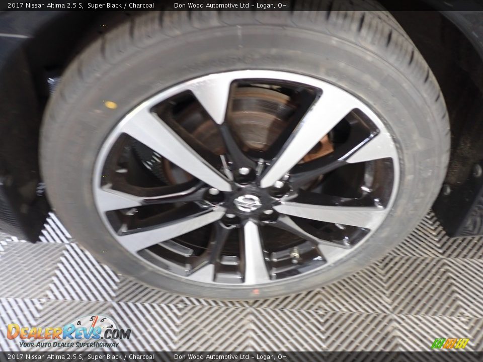 2017 Nissan Altima 2.5 S Super Black / Charcoal Photo #29
