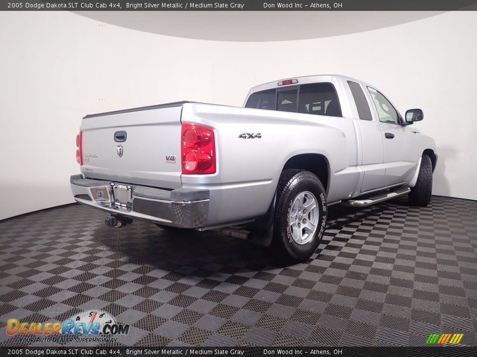 2005 Dodge Dakota SLT Club Cab 4x4 Bright Silver Metallic / Medium Slate Gray Photo #13