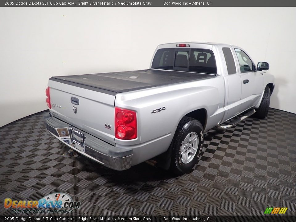 2005 Dodge Dakota SLT Club Cab 4x4 Bright Silver Metallic / Medium Slate Gray Photo #14