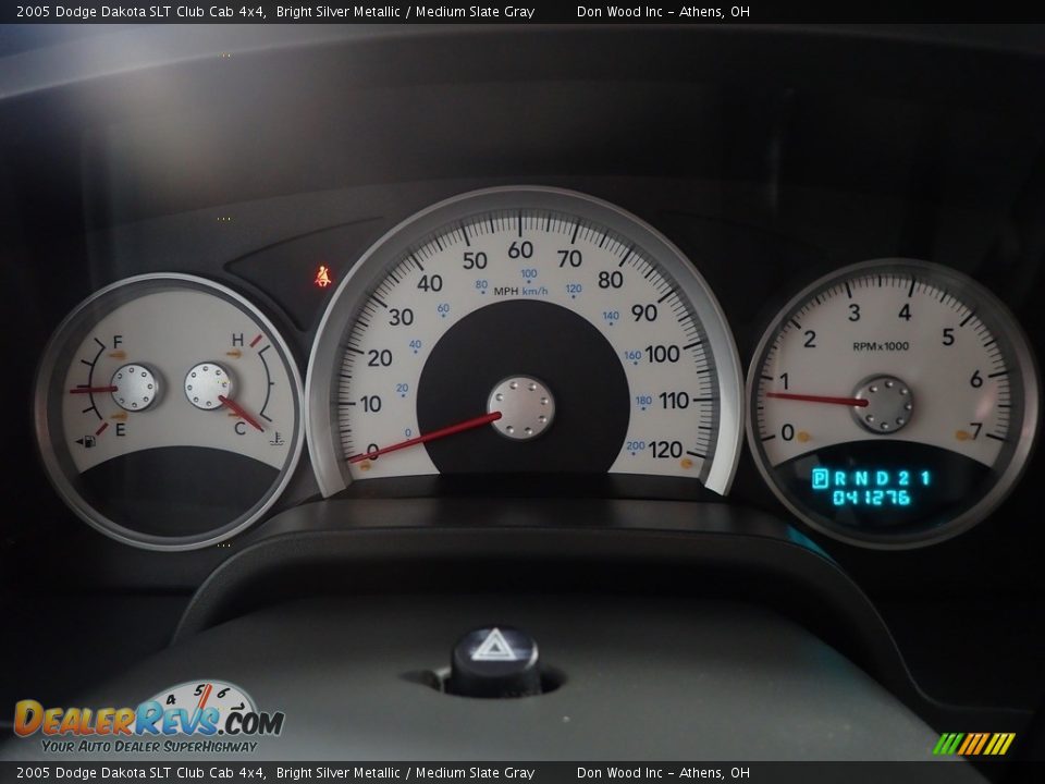2005 Dodge Dakota SLT Club Cab 4x4 Bright Silver Metallic / Medium Slate Gray Photo #22