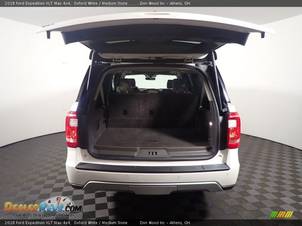 2018 Ford Expedition XLT Max 4x4 Oxford White / Medium Stone Photo #14