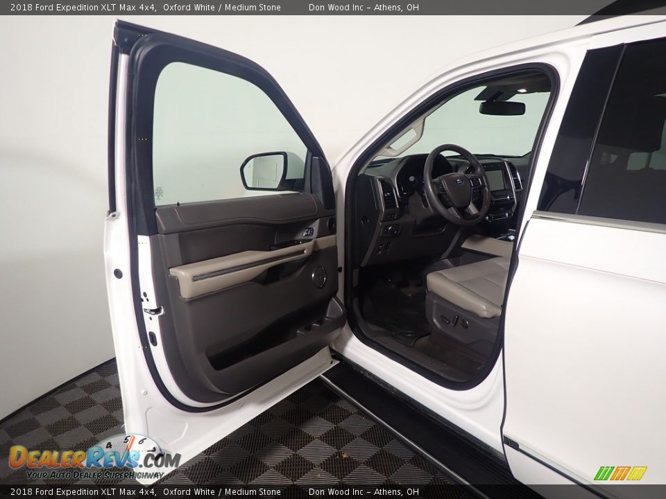 2018 Ford Expedition XLT Max 4x4 Oxford White / Medium Stone Photo #20