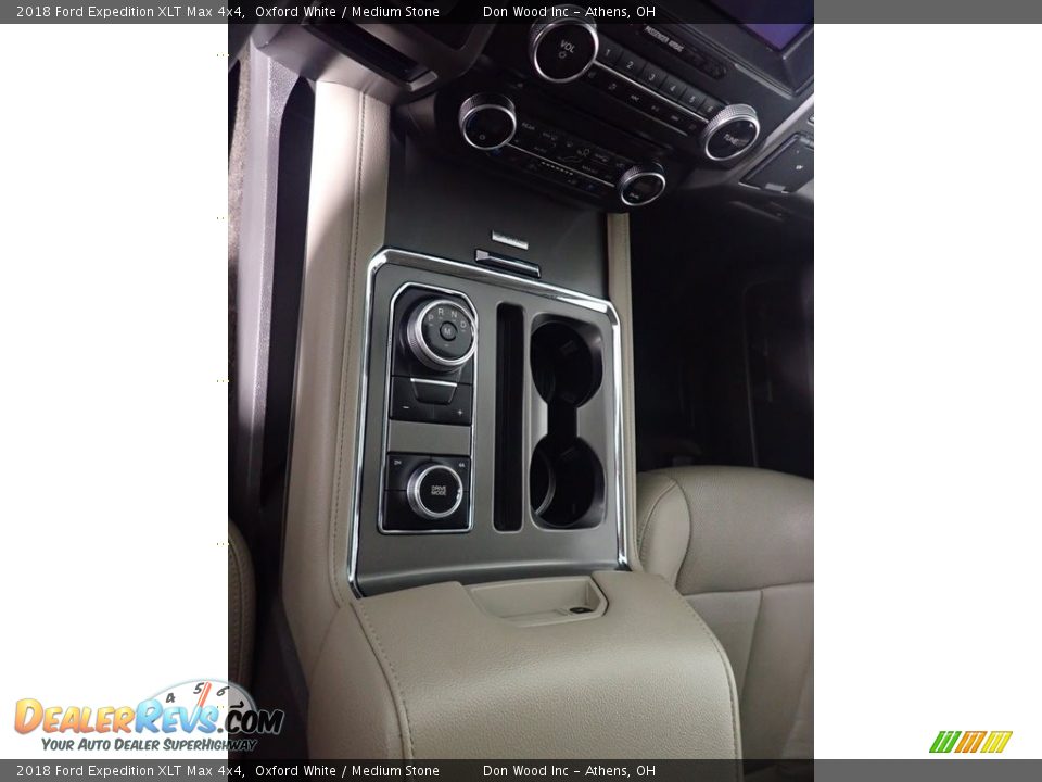 2018 Ford Expedition XLT Max 4x4 Oxford White / Medium Stone Photo #32