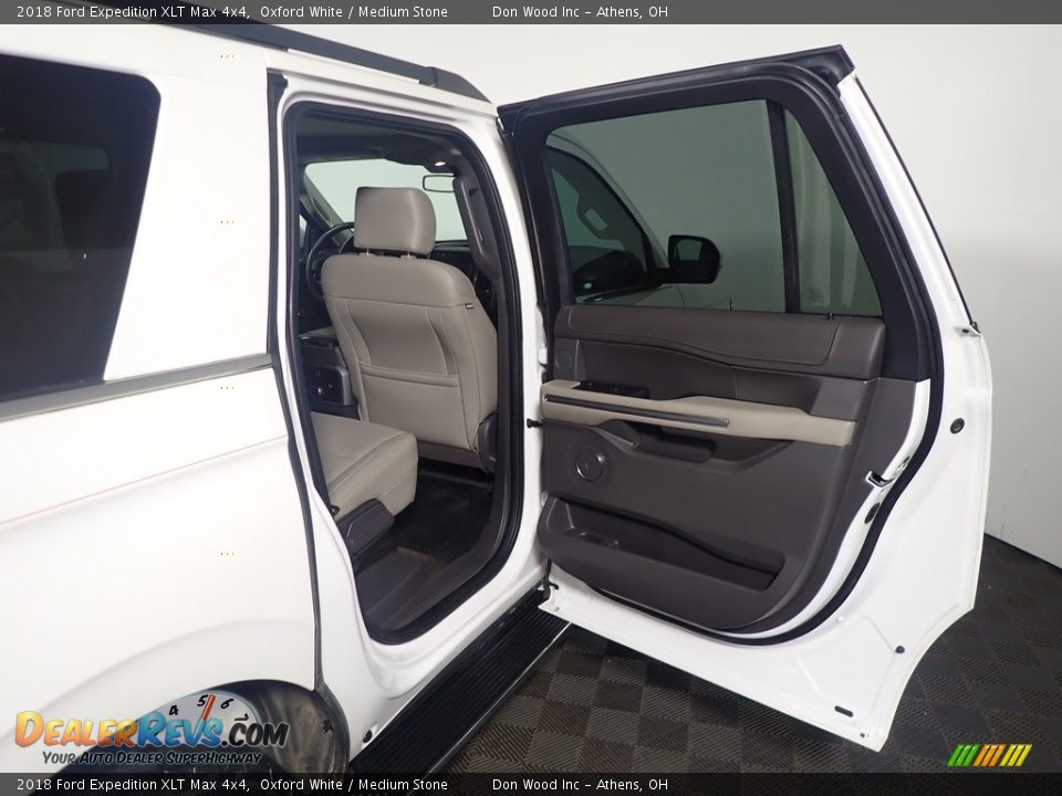 2018 Ford Expedition XLT Max 4x4 Oxford White / Medium Stone Photo #36