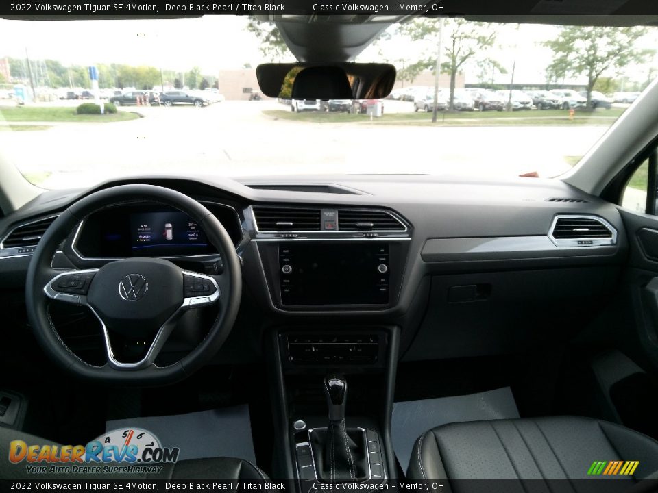 Dashboard of 2022 Volkswagen Tiguan SE 4Motion Photo #2