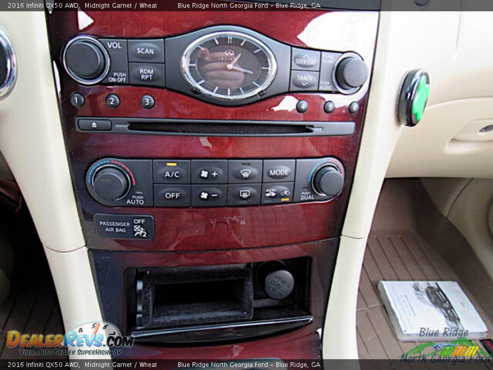 Controls of 2016 Infiniti QX50 AWD Photo #22