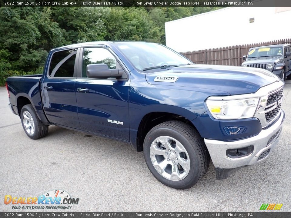 Front 3/4 View of 2022 Ram 1500 Big Horn Crew Cab 4x4 Photo #7