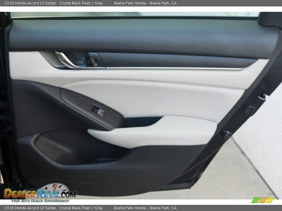 2018 Honda Accord LX Sedan Crystal Black Pearl / Gray Photo #34