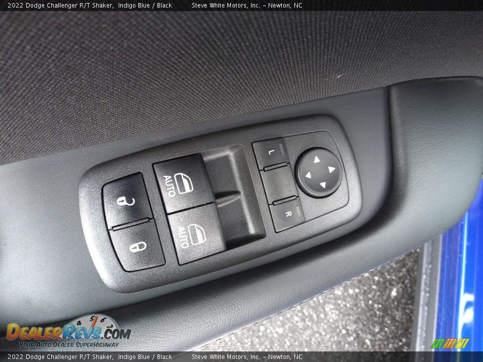 Controls of 2022 Dodge Challenger R/T Shaker Photo #11