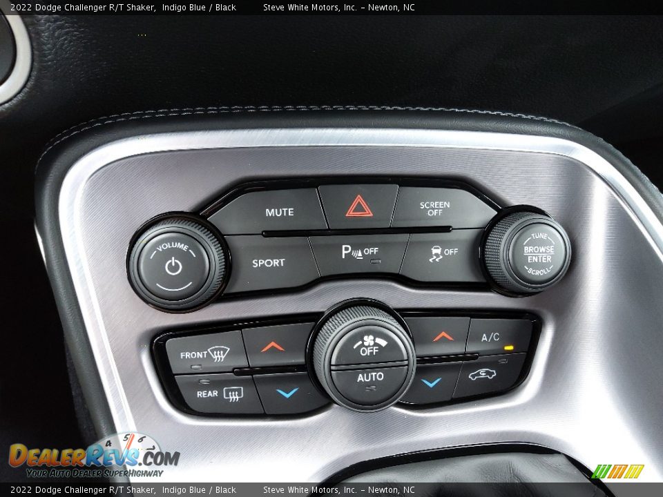 Controls of 2022 Dodge Challenger R/T Shaker Photo #22