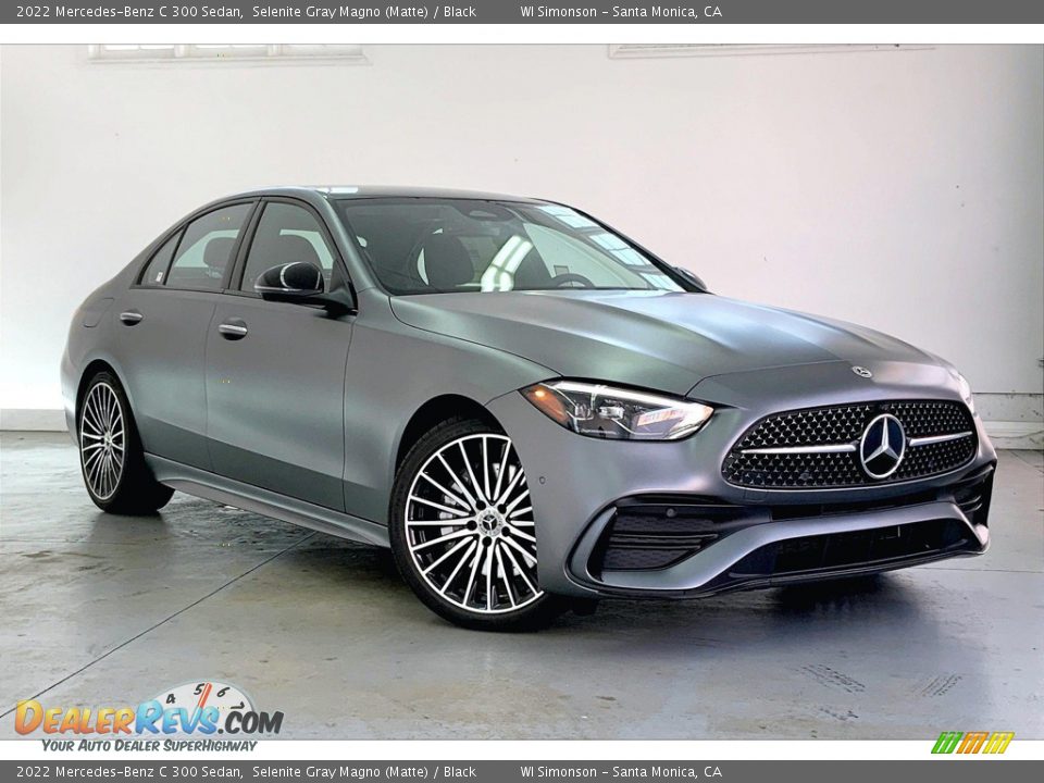 Front 3/4 View of 2022 Mercedes-Benz C 300 Sedan Photo #12