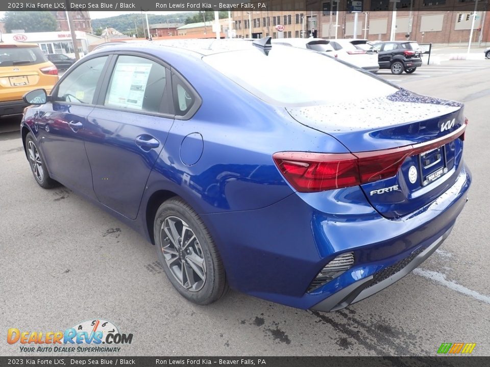 2023 Kia Forte LXS Deep Sea Blue / Black Photo #6
