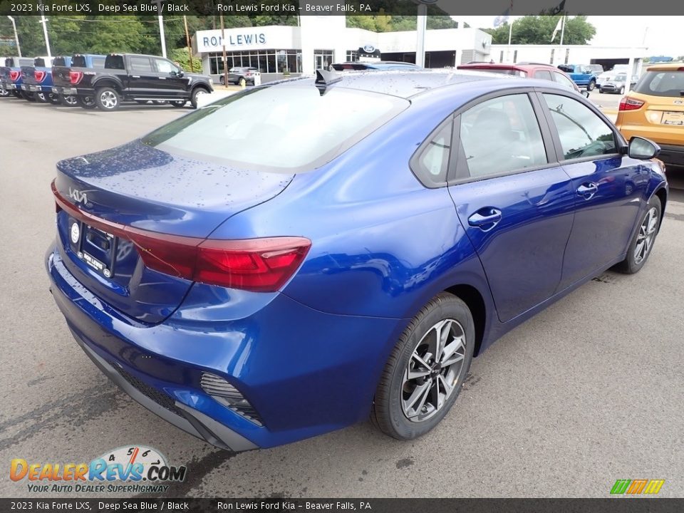 2023 Kia Forte LXS Deep Sea Blue / Black Photo #8