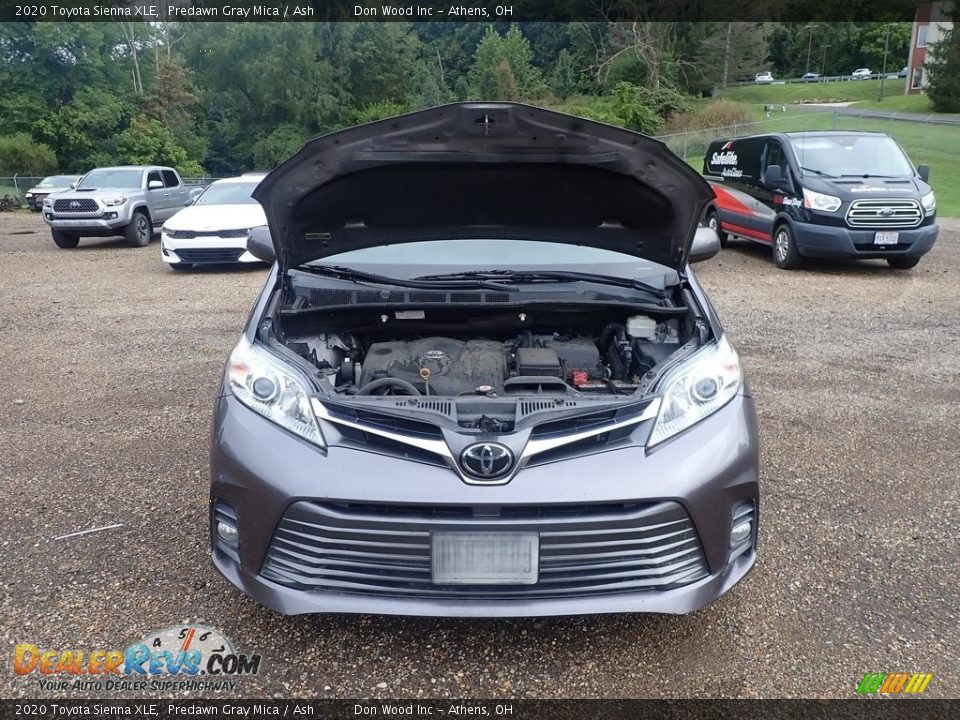 2020 Toyota Sienna XLE Predawn Gray Mica / Ash Photo #4