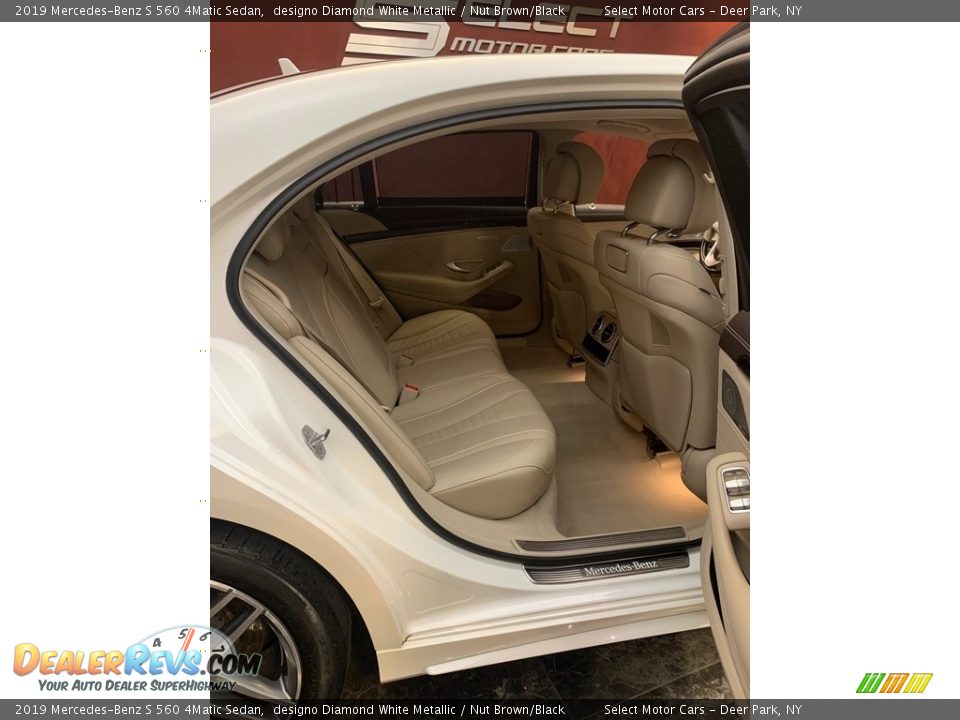 2019 Mercedes-Benz S 560 4Matic Sedan designo Diamond White Metallic / Nut Brown/Black Photo #14