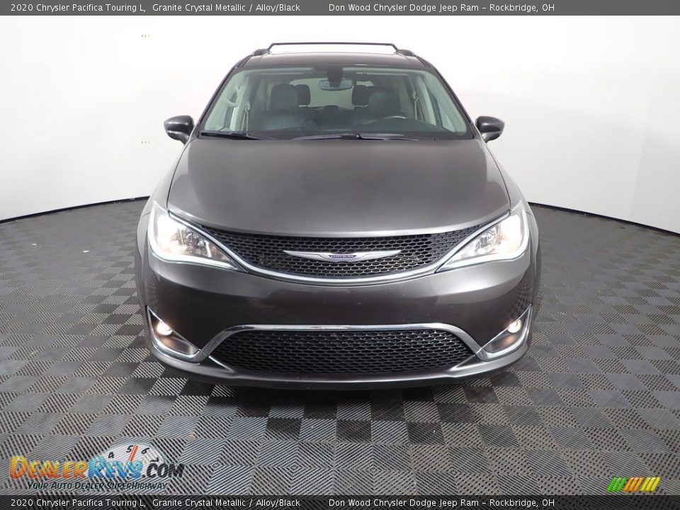 2020 Chrysler Pacifica Touring L Granite Crystal Metallic / Alloy/Black Photo #5