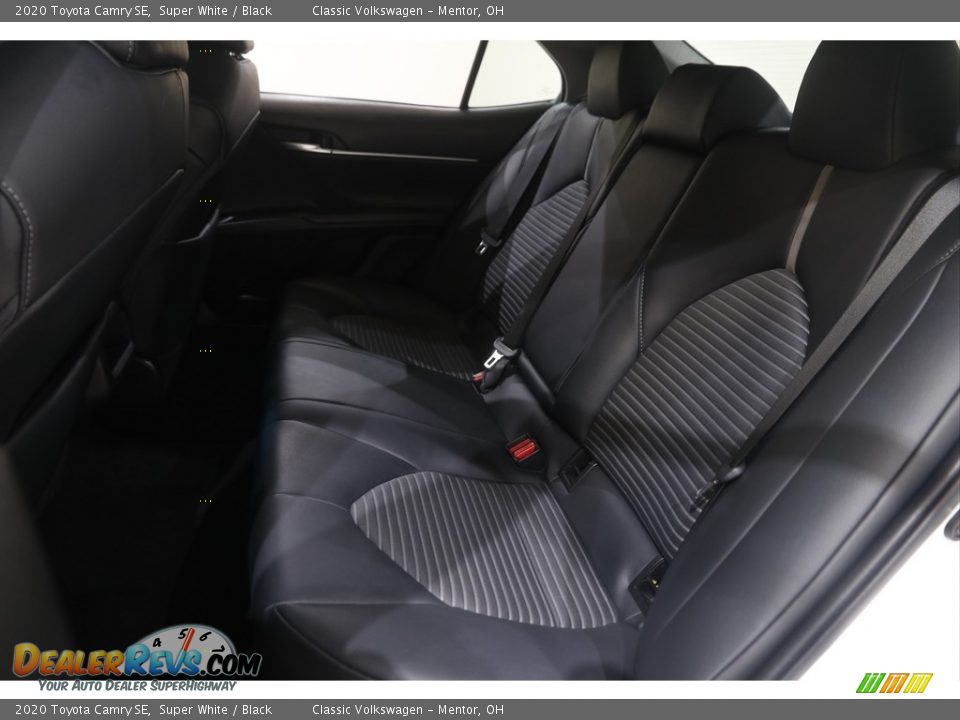 2020 Toyota Camry SE Super White / Black Photo #15
