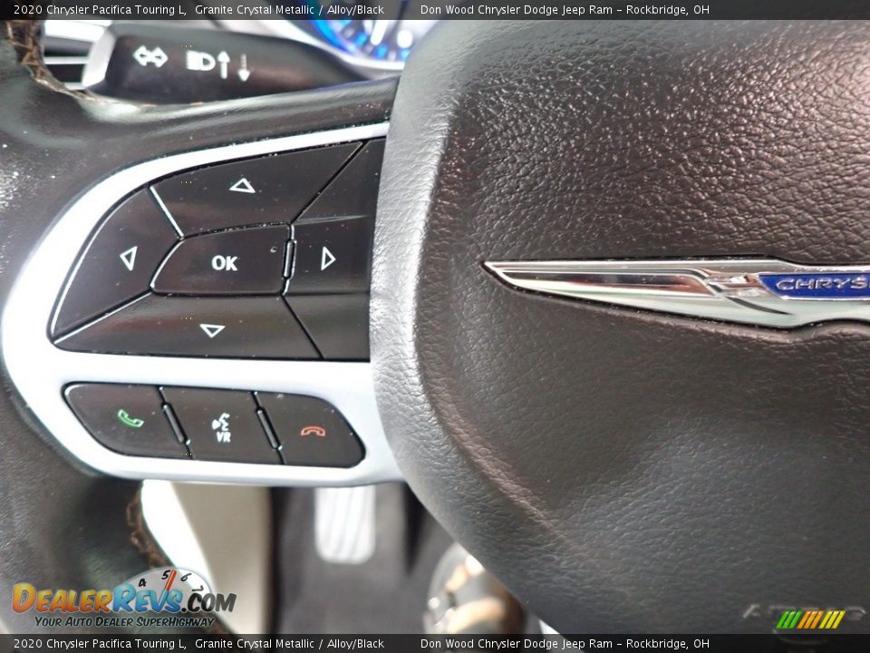 2020 Chrysler Pacifica Touring L Granite Crystal Metallic / Alloy/Black Photo #17