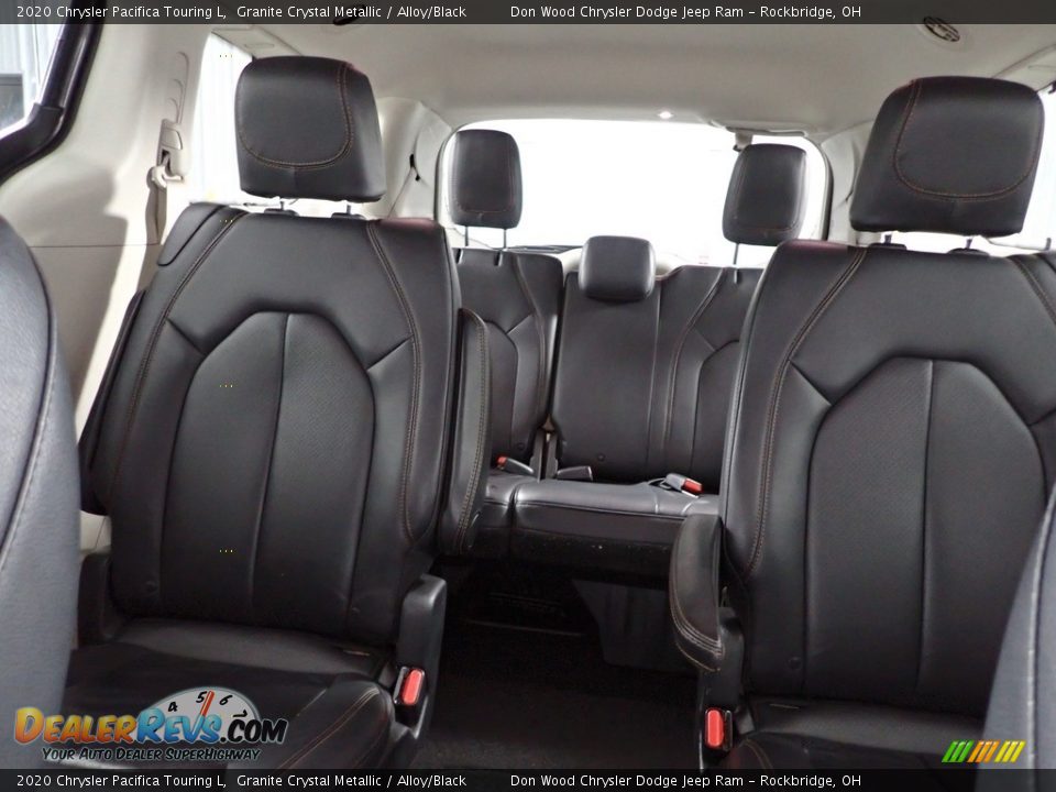 2020 Chrysler Pacifica Touring L Granite Crystal Metallic / Alloy/Black Photo #23