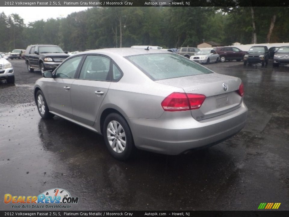 2012 Volkswagen Passat 2.5L S Platinum Gray Metallic / Moonrock Gray Photo #5