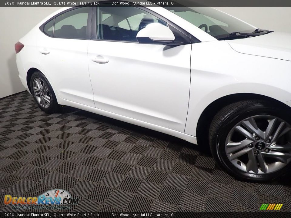 2020 Hyundai Elantra SEL Quartz White Pearl / Black Photo #4