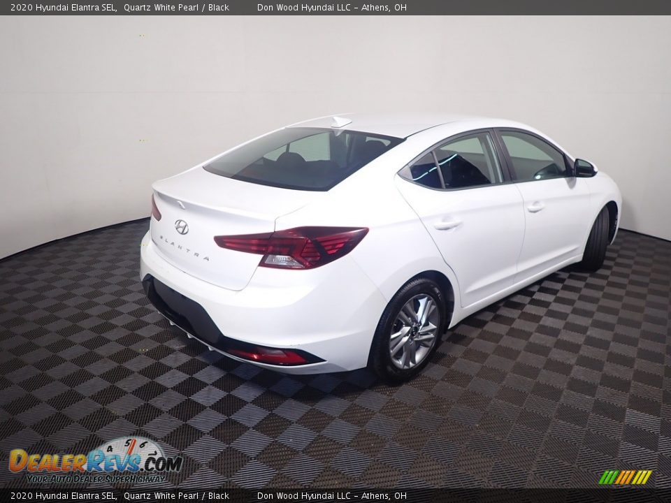 2020 Hyundai Elantra SEL Quartz White Pearl / Black Photo #17