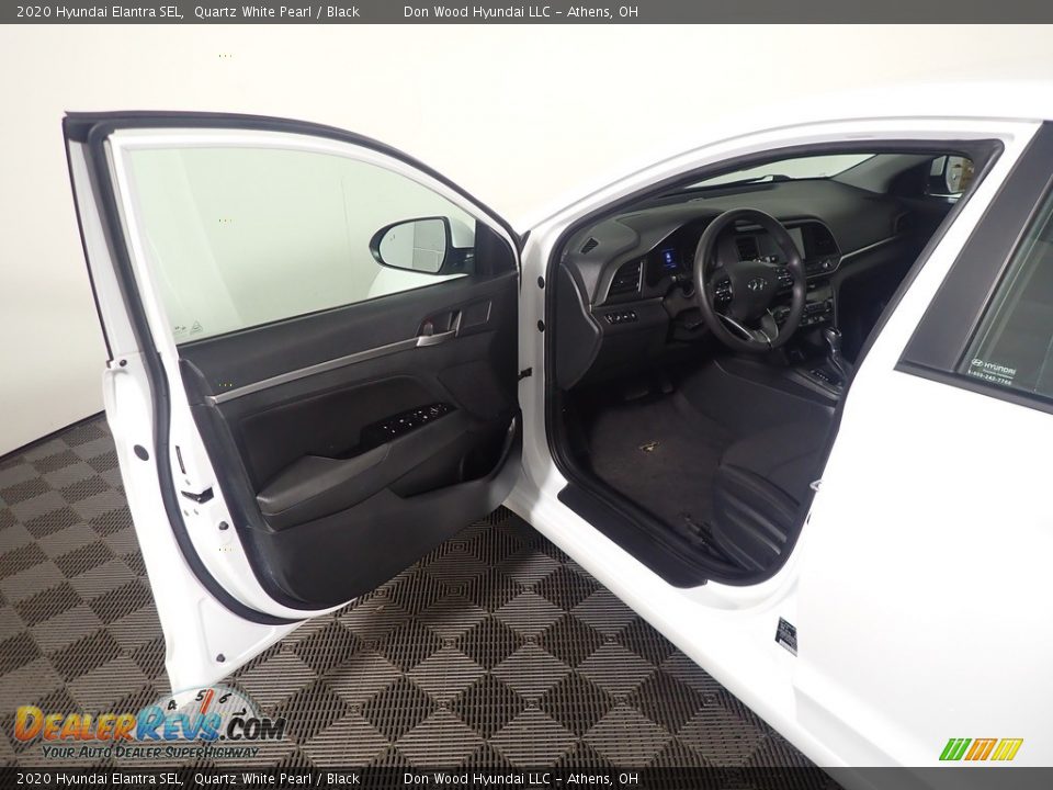 2020 Hyundai Elantra SEL Quartz White Pearl / Black Photo #20