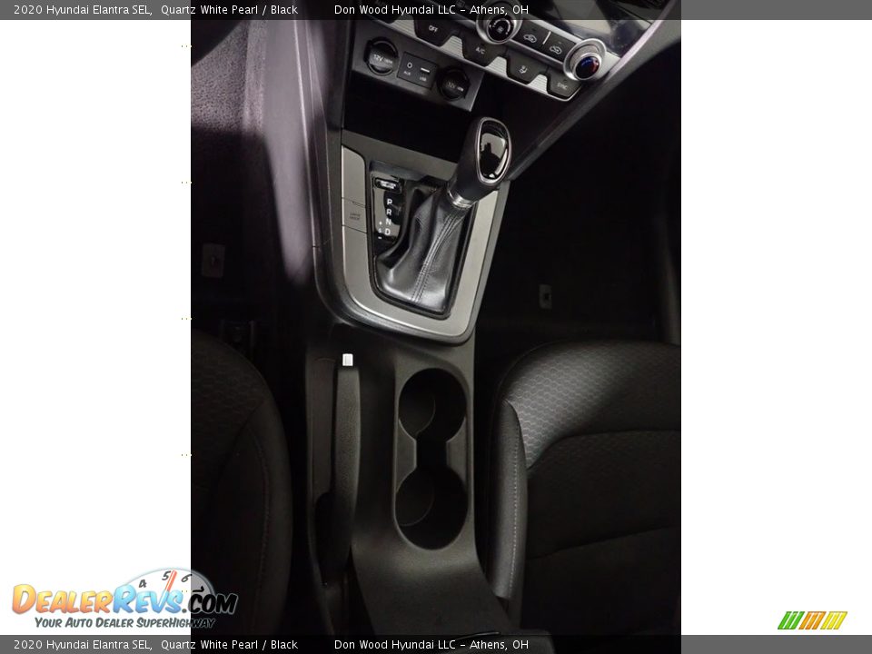 2020 Hyundai Elantra SEL Quartz White Pearl / Black Photo #32
