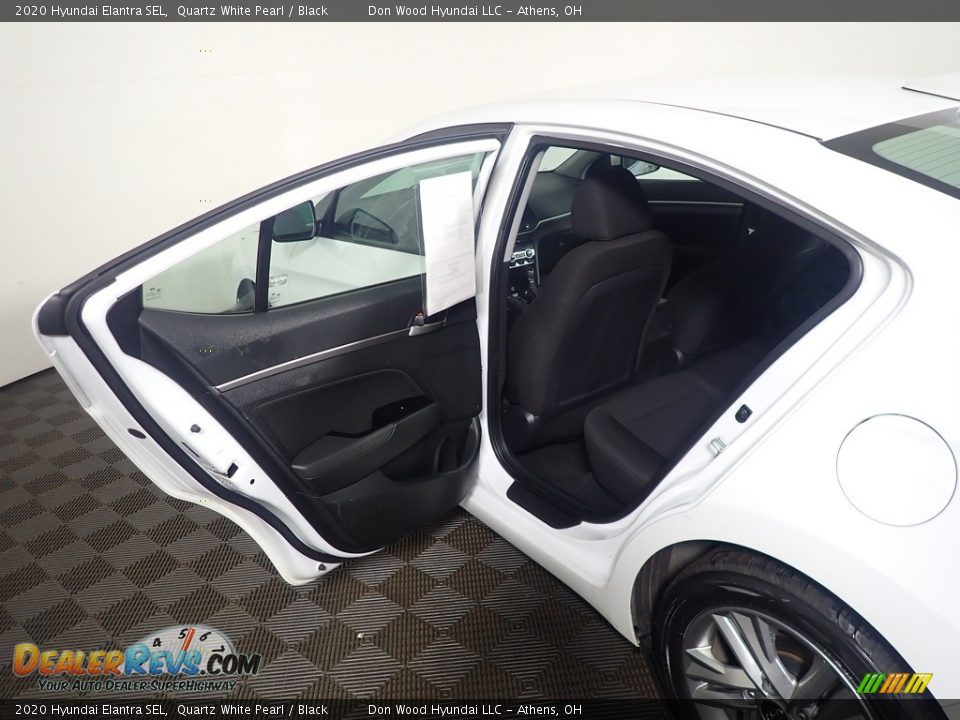 2020 Hyundai Elantra SEL Quartz White Pearl / Black Photo #34