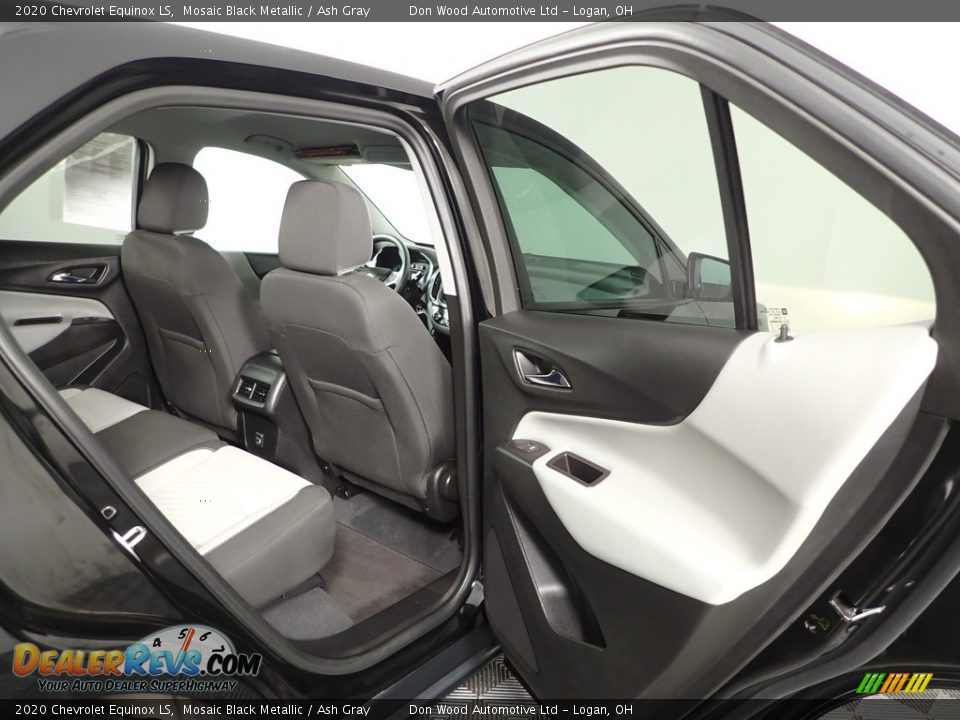 2020 Chevrolet Equinox LS Mosaic Black Metallic / Ash Gray Photo #28