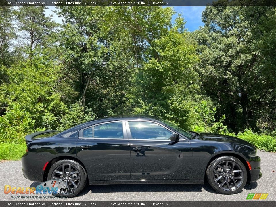 2022 Dodge Charger SXT Blacktop Pitch Black / Black Photo #5