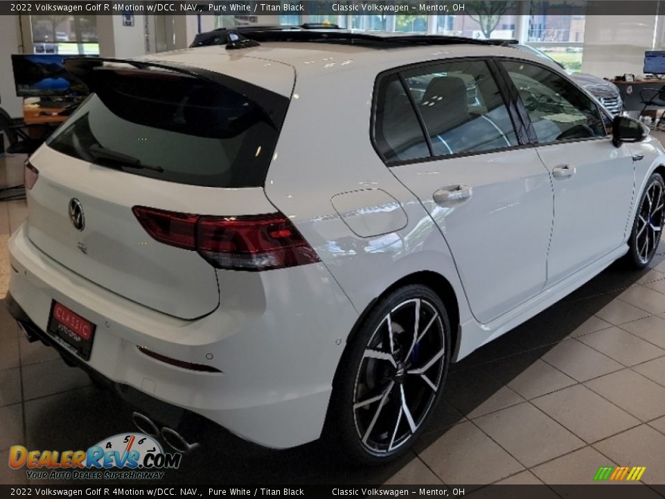 2022 Volkswagen Golf R 4Motion w/DCC. NAV. Pure White / Titan Black Photo #3