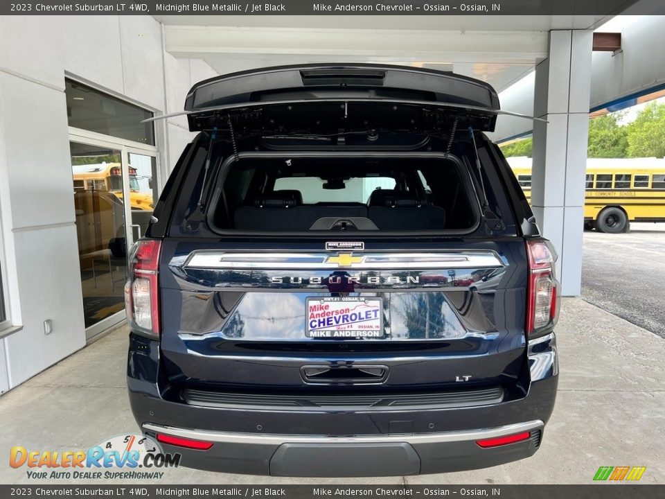 2023 Chevrolet Suburban LT 4WD Midnight Blue Metallic / Jet Black Photo #9