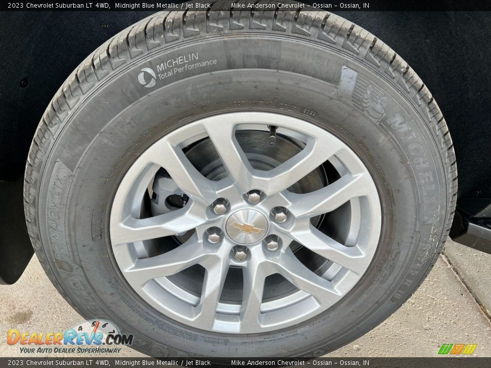2023 Chevrolet Suburban LT 4WD Wheel Photo #16