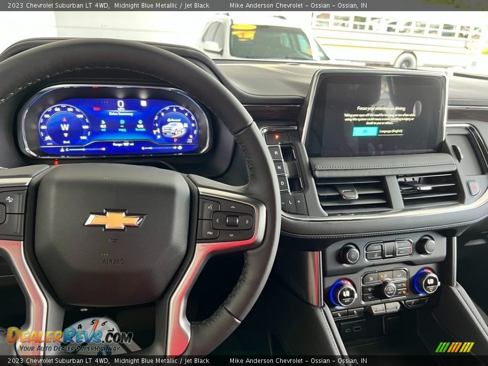 Dashboard of 2023 Chevrolet Suburban LT 4WD Photo #18