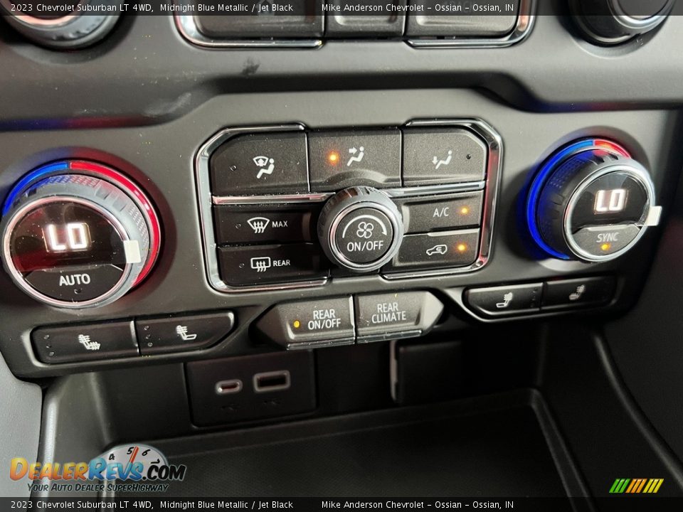Controls of 2023 Chevrolet Suburban LT 4WD Photo #25