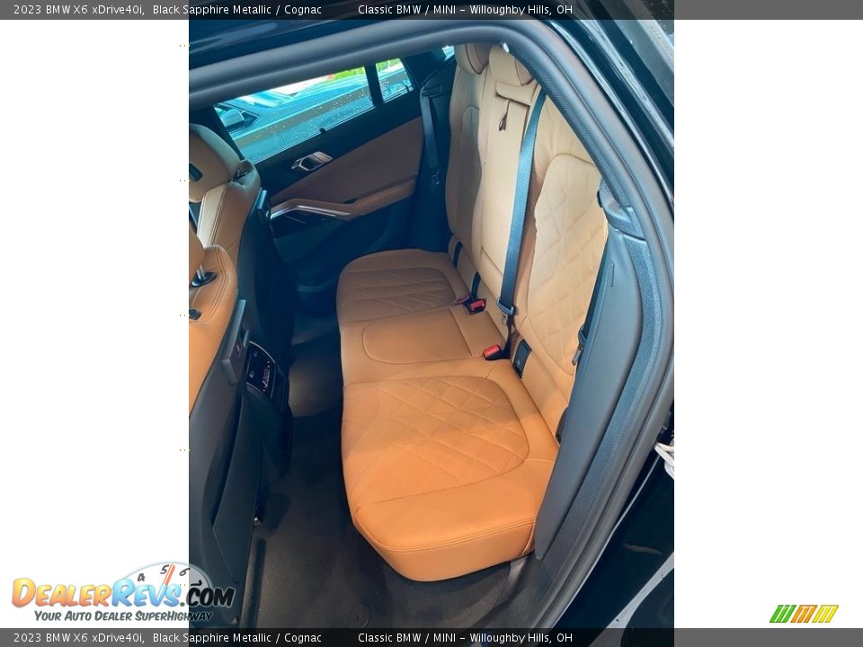 Rear Seat of 2023 BMW X6 xDrive40i Photo #5