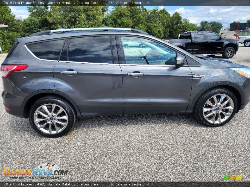 2016 Ford Escape SE 4WD Magnetic Metallic / Charcoal Black Photo #5