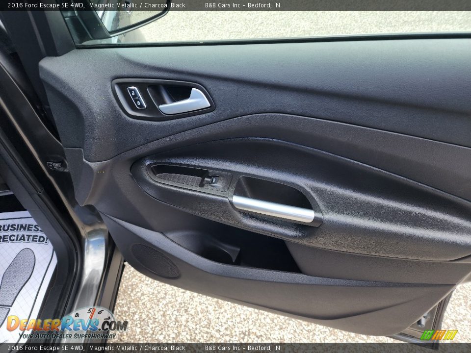 2016 Ford Escape SE 4WD Magnetic Metallic / Charcoal Black Photo #26