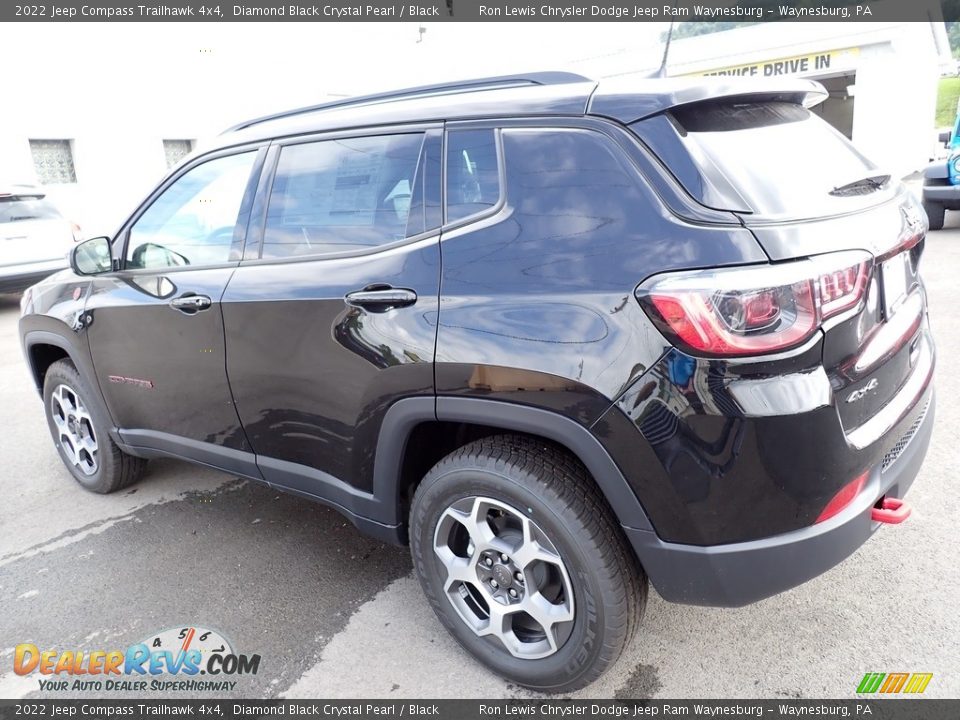 2022 Jeep Compass Trailhawk 4x4 Diamond Black Crystal Pearl / Black Photo #3