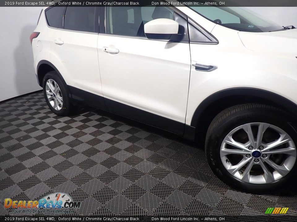 2019 Ford Escape SEL 4WD Oxford White / Chromite Gray/Charcoal Black Photo #4